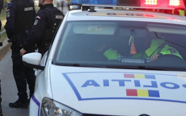 Stabor cu „regele” țiganilor: fată de 17 ani scăpată de „aranjament”