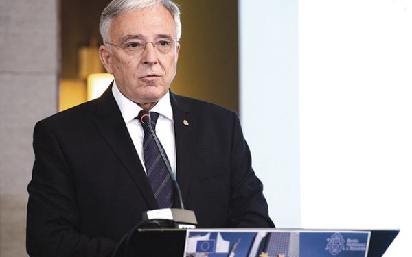 Isărescu: Menținerea „investment grade” nu a fost favor. Corect.