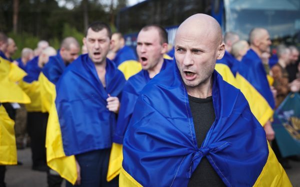 Rusia recrutează prizonieri ucraineni pentru frontul împotriva Ucrainei