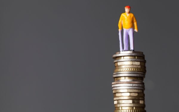 Pilonul 2: Banii românilor, profit record. Cât s-a adunat lunar