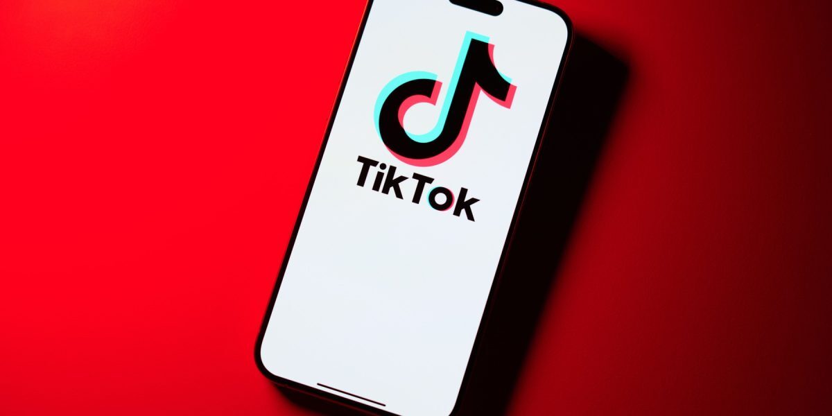 Oana Gheorghiu: TikTok fură creiere după atacul la ambulanța din Cluj