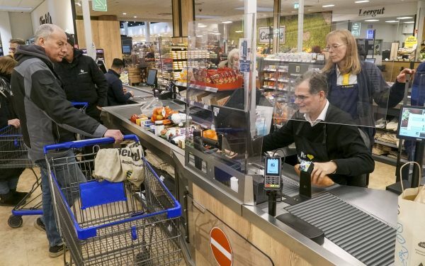 Mâncarea se scumpește: Prețuri record la nivel mondial