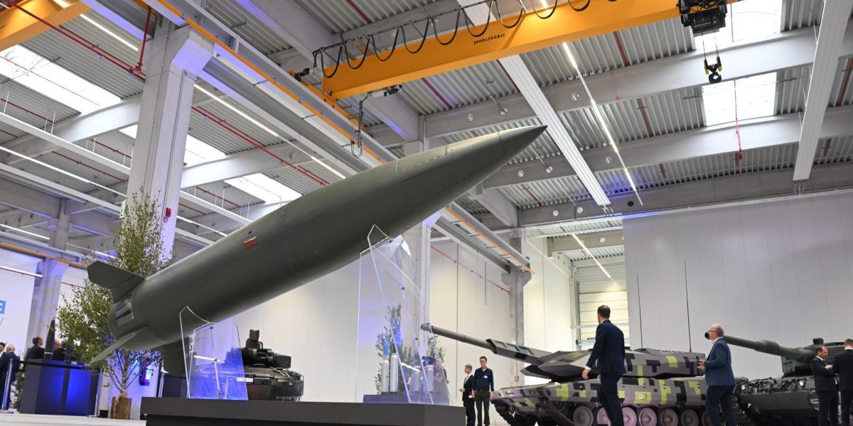 Șeful Rheinmetall: Tineri germani, gata de armată, dar nu ajung