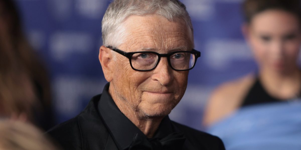 Gates: AI va distruge multe locuri de muncă, guvernele nu sunt pregătite