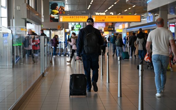 ETIAS, amânat pe termen nedefinit: Turiștii scapă de o nouă taxă