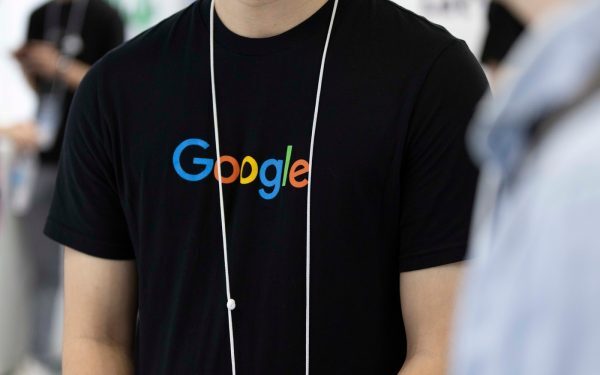 Google, plecări masive în IA: alți 4 cercetători de top pleacă
