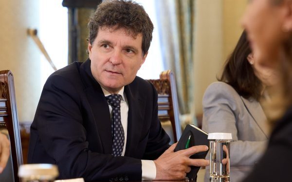 Nicușor Dan, luptă la CCR pe legea ANI