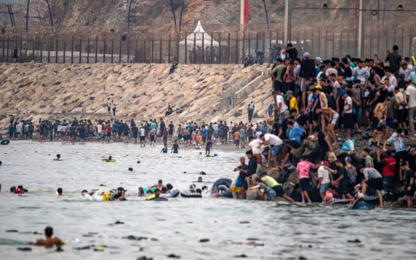Marocul cere Spaniei 1.400 de minori migranți