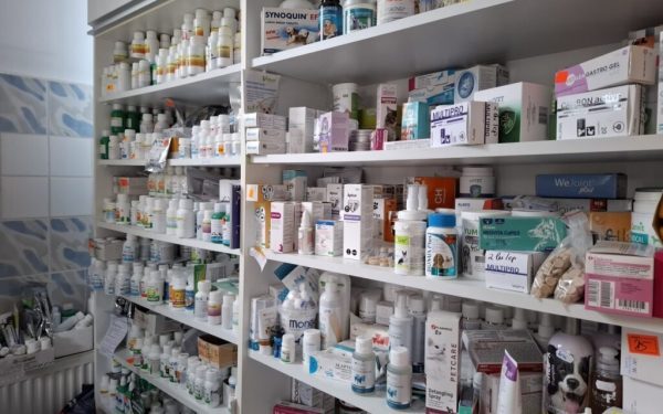 Cseke Attila blochează criza medicamentelor în farmacii
