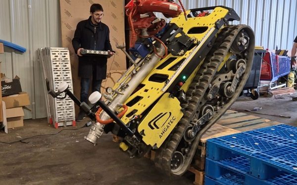 București: Robot românesc anti-drone, pompier și fermier