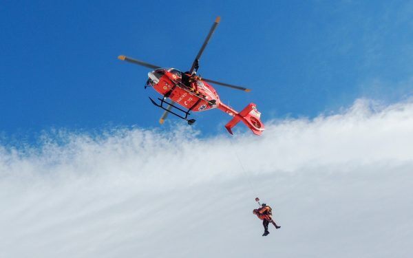 Alpiniști blocați în Bucegi, salvamontiști în acțiune