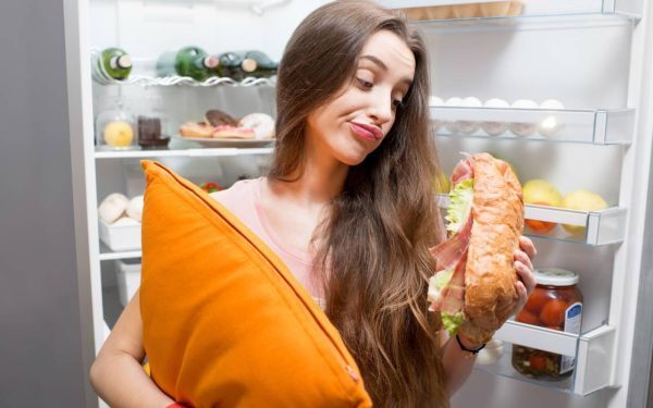 Ce fac alimentele în corpul tău noaptea