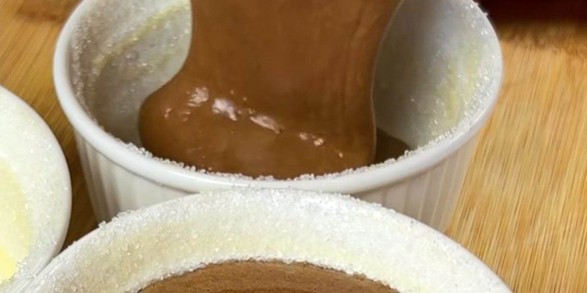 Prăjitură rapidă: 2 ingrediente, 20 de minute