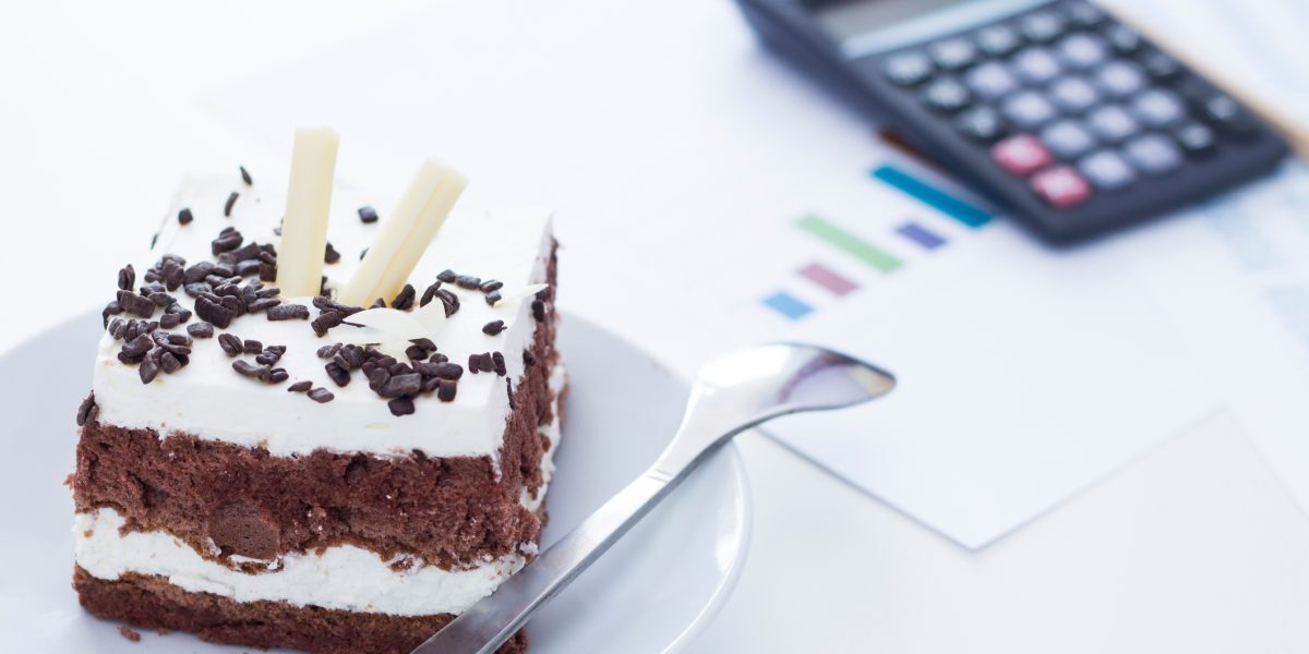 Prăjituri cu zahăr: TVA 11% sau 21%? Antreprenorii HoReCa, din nou în dilemă