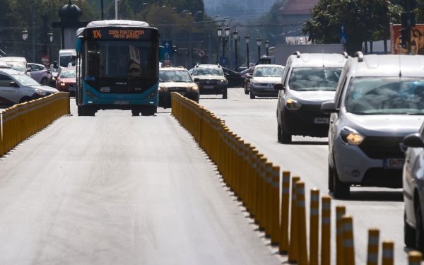 Transport gratuit în orașe, o zi pe săptămână, din septembrie
