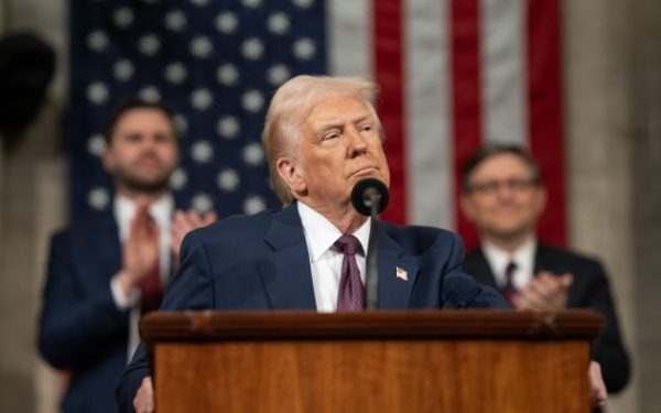 Trump: SUA controlează Strâmtoarea Ormuz, vom menține poziția
