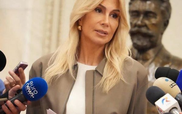 Turcan, atac la ministrul Culturii: Conflict de interese cât ministerul