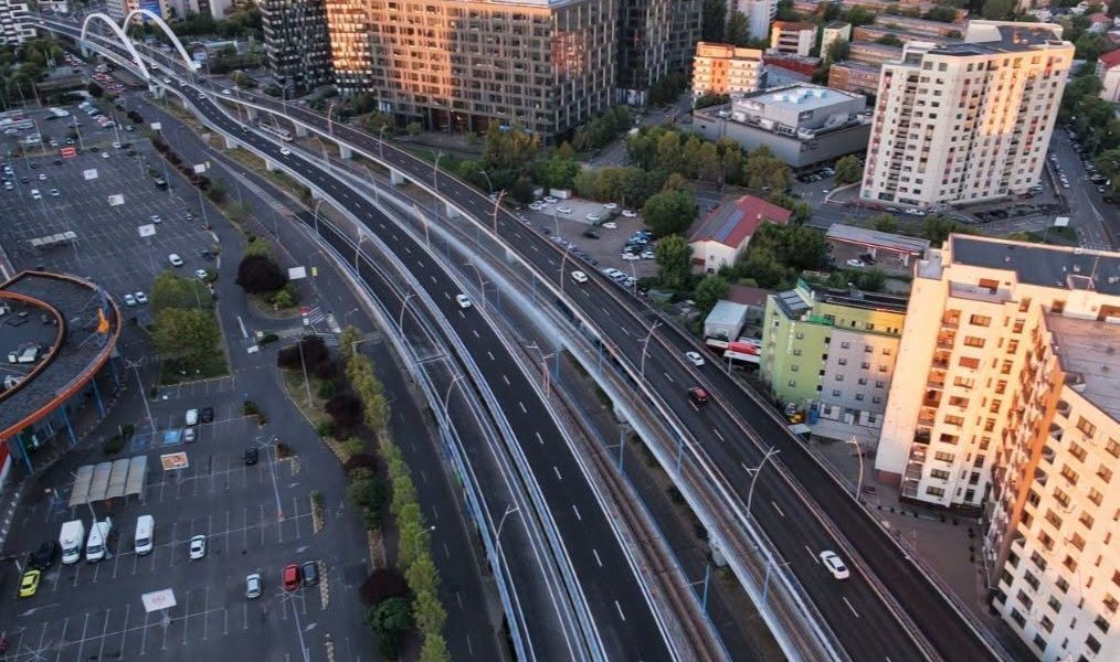 Pasajul Basarab: 5.000 m fisuri în beton refăcute, anunță PMB