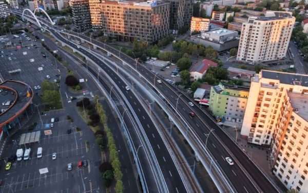 Pasajul Basarab: 5.000 m fisuri în beton refăcute, anunță PMB