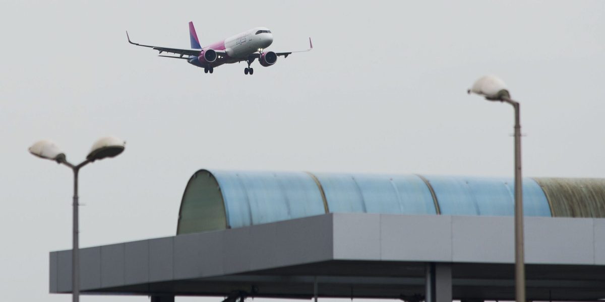 Faliment airBaltic: Iarnă grea pentru companii. Și TAROM e în pericol