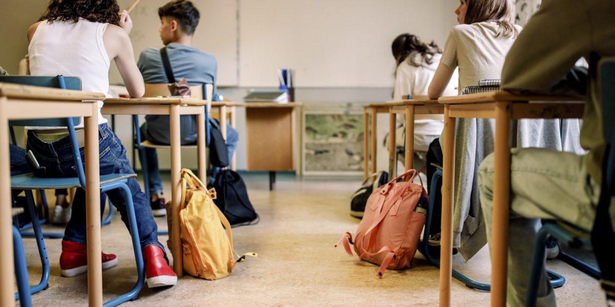 Analfabetism PISA 2025: 48% dintre elevi nu înțeleg textul