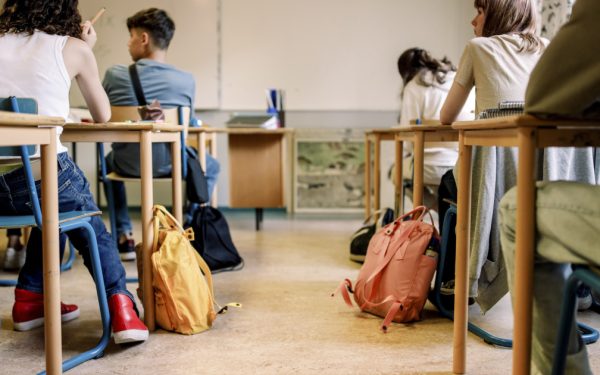 Analfabetism PISA 2025: 48% dintre elevi nu înțeleg textul