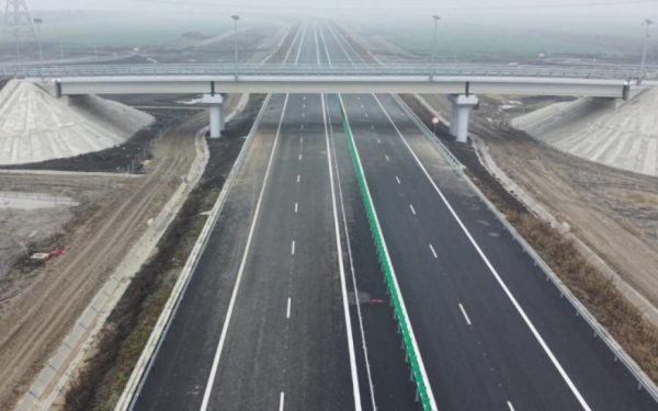 Autostrada Moldovei: Porțiune nouă se deschide. Când ajungem la Bacău