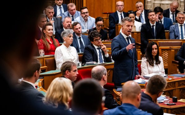 Magyar Peter, șoc în Parlament: Propuneri ce vor schimba tot