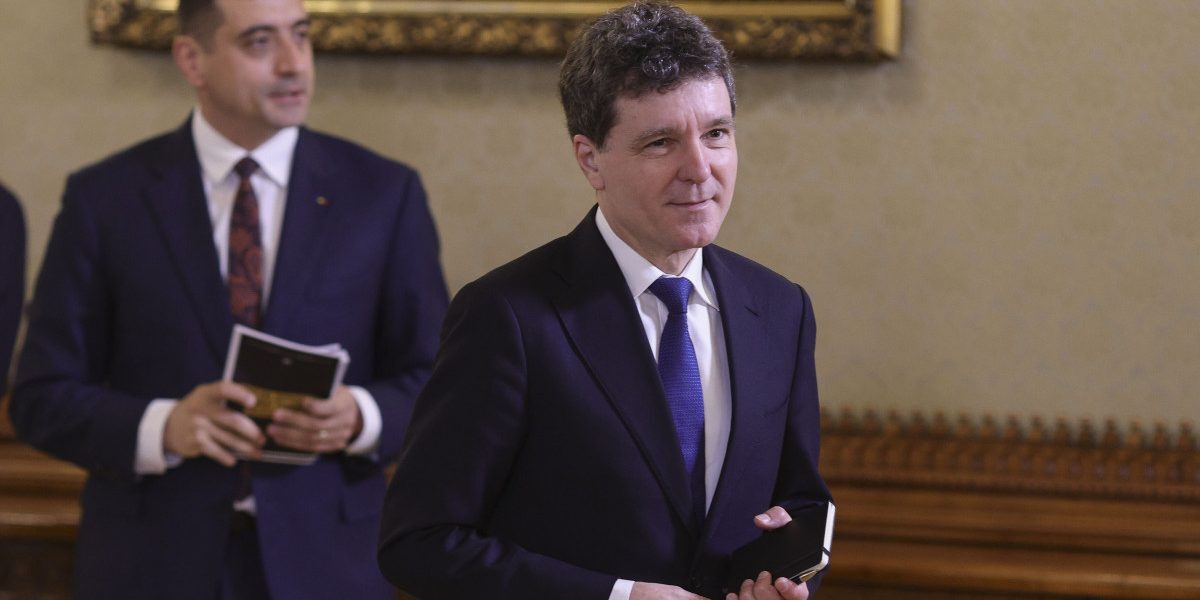 Simion: Nicușor Dan, blocat pe Codul Urbanismului, nu numește premier