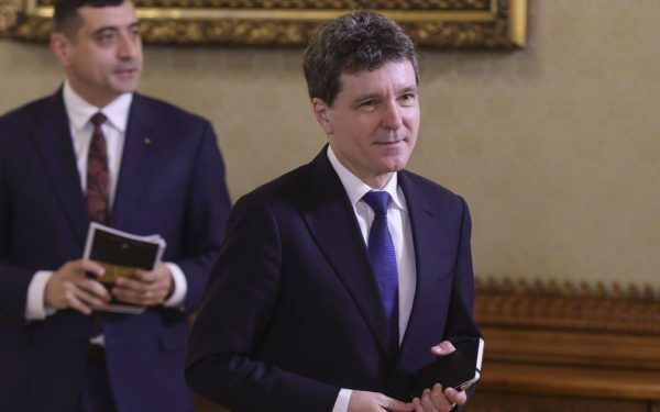 Simion: Nicușor Dan, blocat pe Codul Urbanismului, nu numește premier