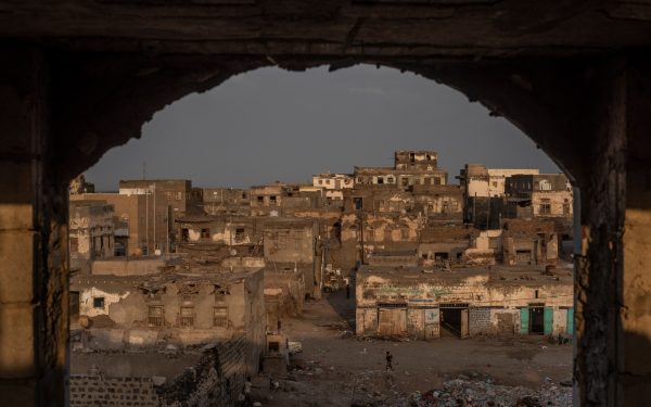 Yemen’s army says recaptured key territory as clashes with Houthis continue | Conflict News