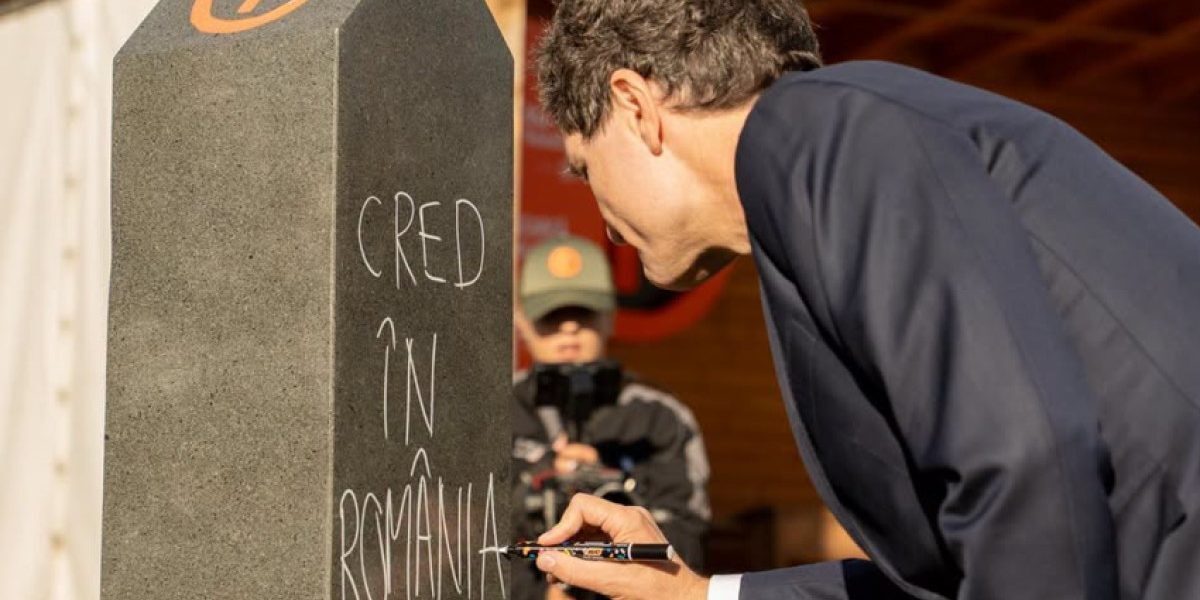 Nicușor Dan: România, mai sus pe ratingul de țară!