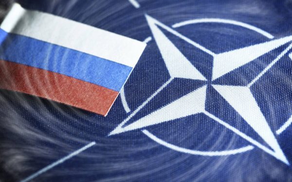 NATO: Comandantul prins cu spionaj la Tinder de o rusoaică