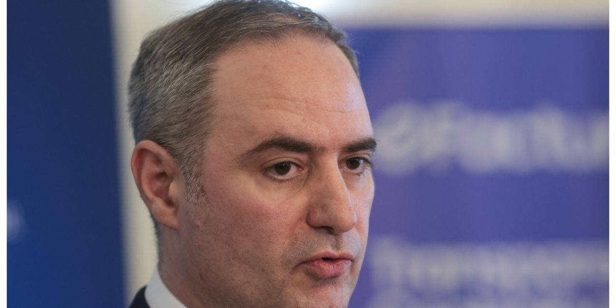 Nazare: Criza politică, temută de investitori în România