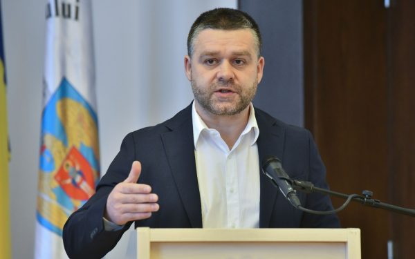 STB în insolvență! Ciucu, credite grele: Astra Vagoane, Grampet, Daimler