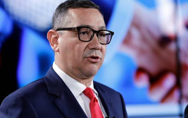 PONTA: Avion privat Mykonos, numele meu e-n listă