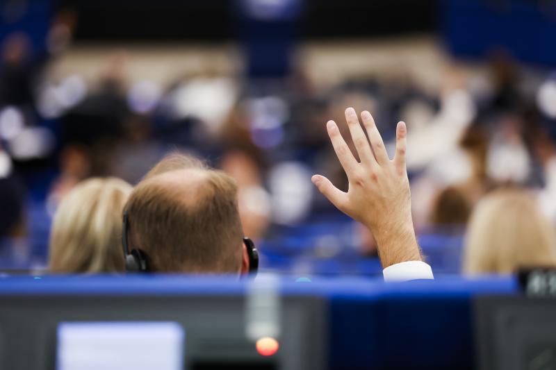 UE, alarmată de migranții din Spania: Întăriți frontierele!