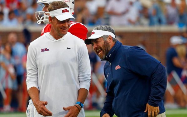 Kiffin și Golding, pregătiți pentru Gainesville după mare victorie