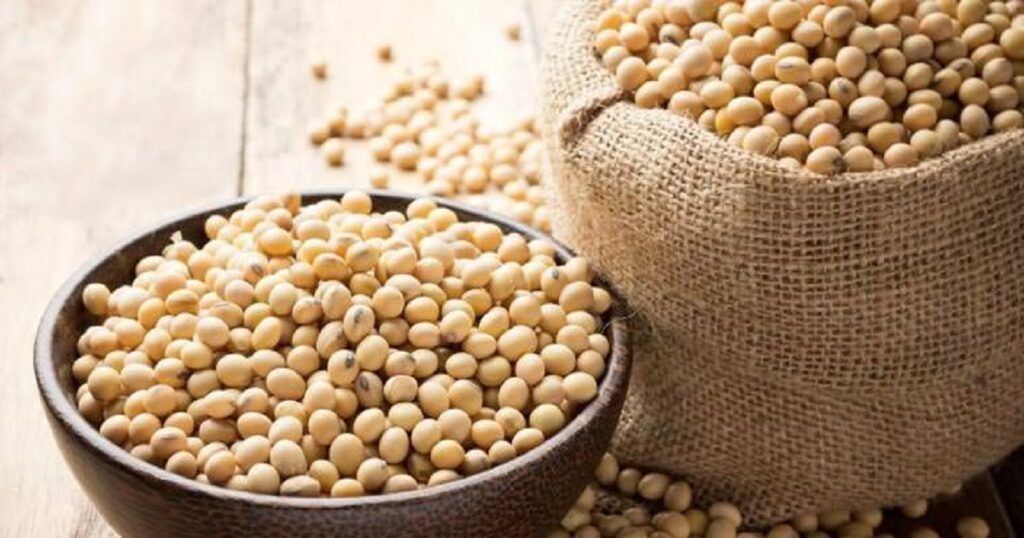 Menopauză: Alimentul ce imită estrogenul zilnic, efecte