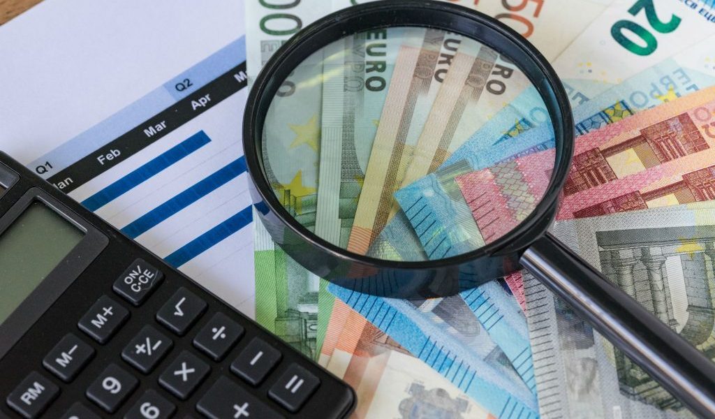 BNR înăsprește regulile: IFN-urile, lovite de noi capitaluri și interdicții