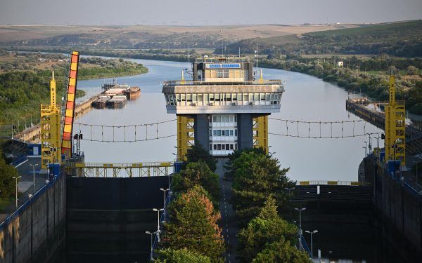 Cernavodă oprit: 3 efecte și cine suferă primul