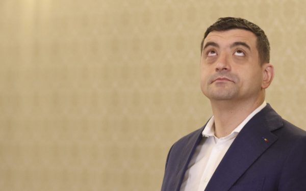 Simion: „Guvernul ăsta, chiar cu trădări, tot nu îl votăm!”