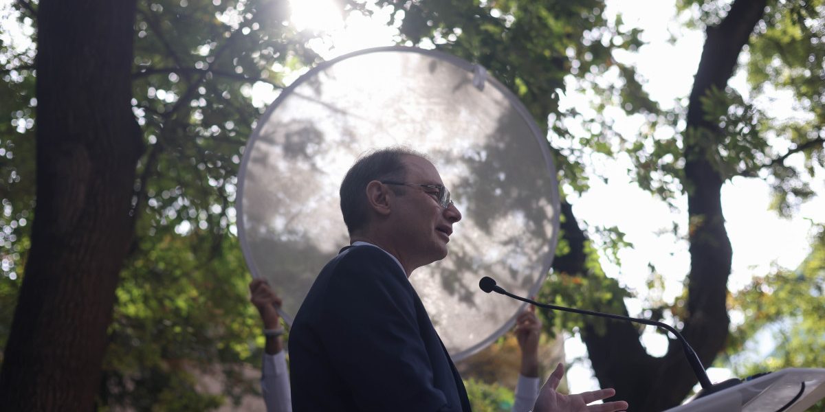Niculescu, despre mandat: Își dă demisia înainte de votul din Parlament?