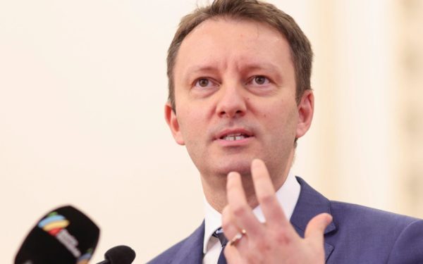 Băsescu: Nicușor Dan a vrut să-l dărâme pe Mureșan